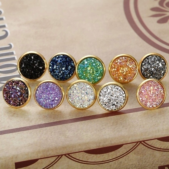 SALE💚 any 3 for $18 💚
 Druzy Stone Round Stud Earring - Picture 2 of 6